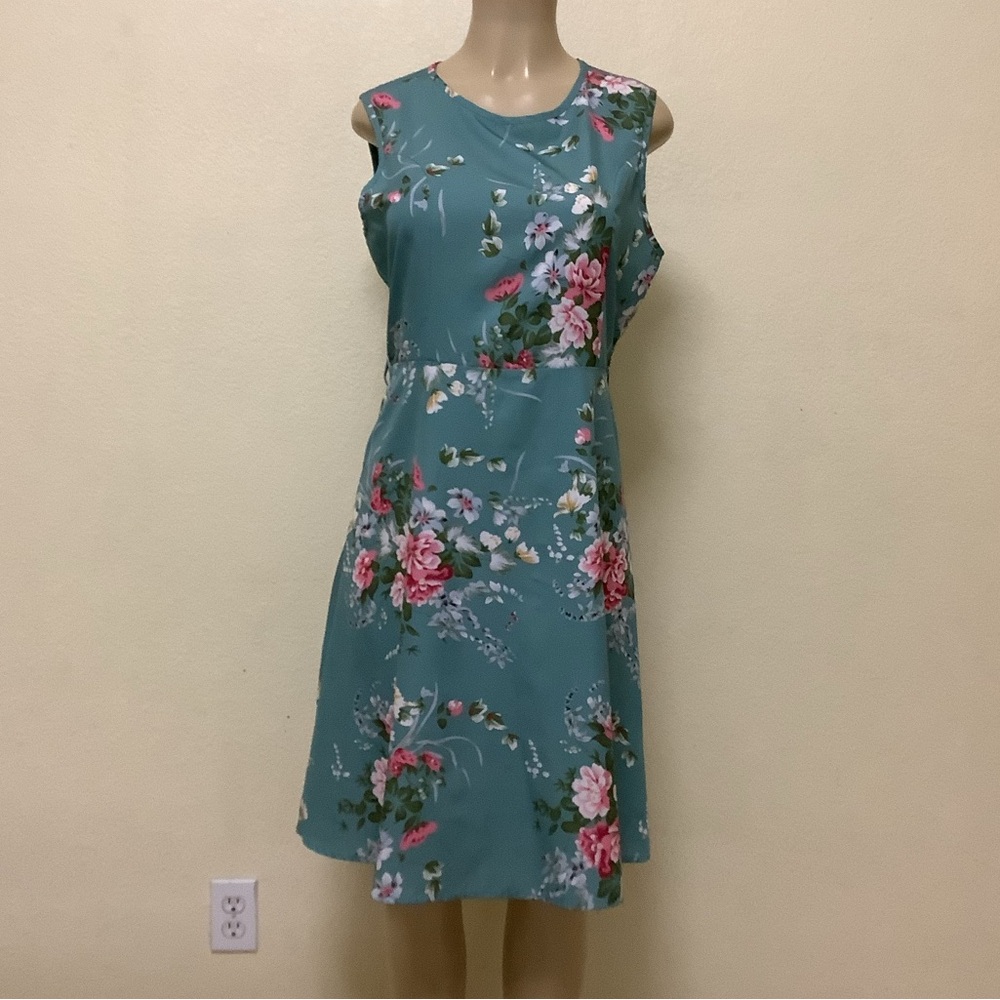 Large, Floral, Summer Dress.